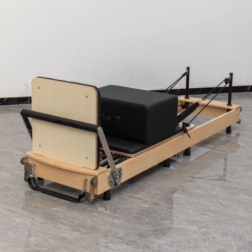 Reformer piegevole in rubber wood